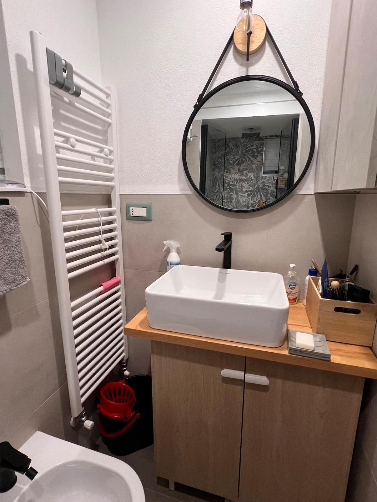 Cosy Nest Apartment Савона Экстерьер фото